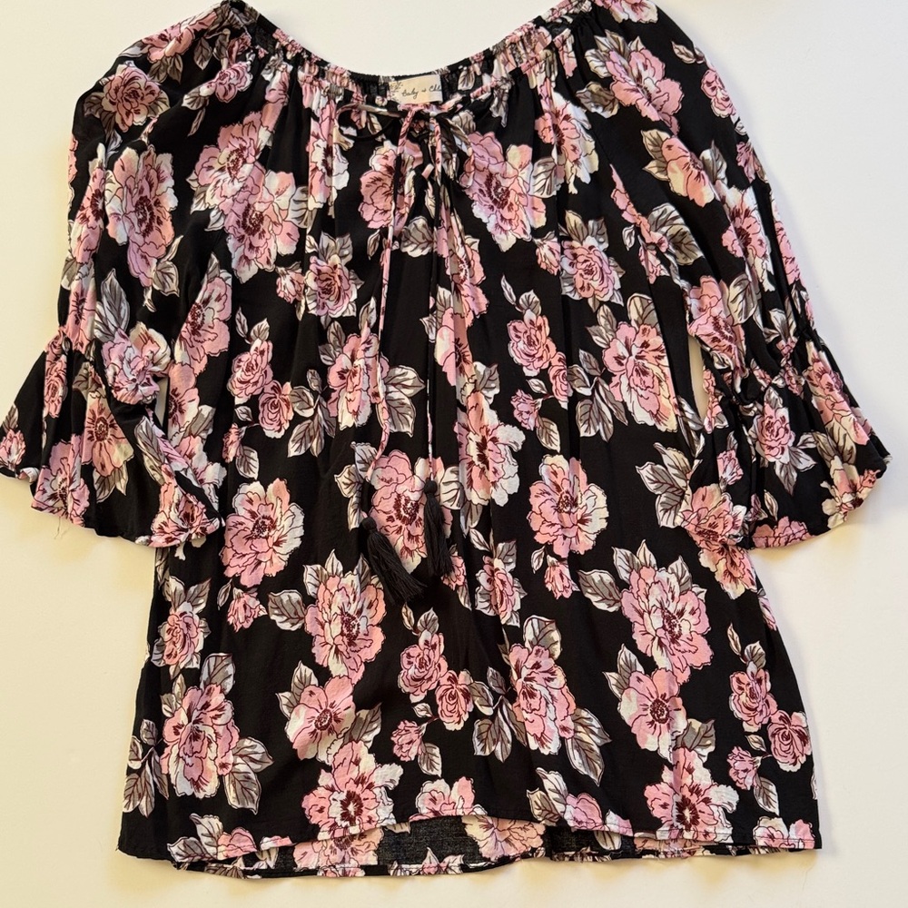Bailey & Chloe Boho Floral Blouse